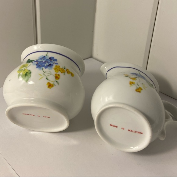 Forget Me Not Floral CREAMER pitcher and SUGAR BOWL with lid SET tea ware spring - Picture 3 of 16